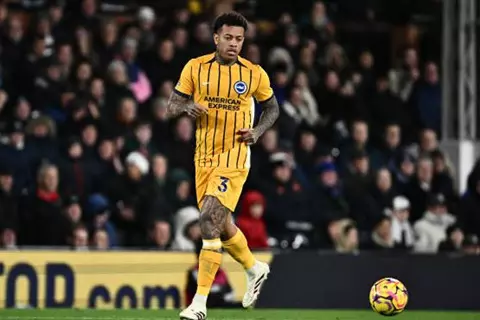 تقارير: كريستال بالاس يضم مدافع برايتون خوفًا من رحيل جويهي إلى ليفربول